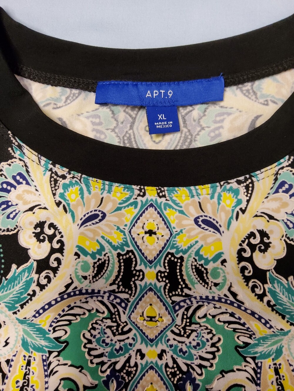 Apt. 9 Black and Green Paisley Top - Picture 5 of 7